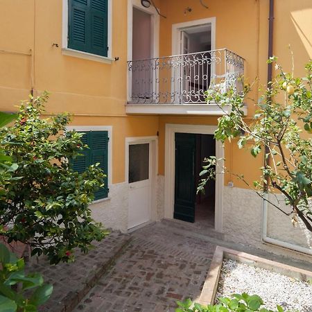 Cecio 5 Terre Rooms Corniglia Exterior photo