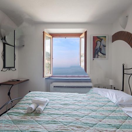 Cecio 5 Terre Rooms Corniglia Exterior photo