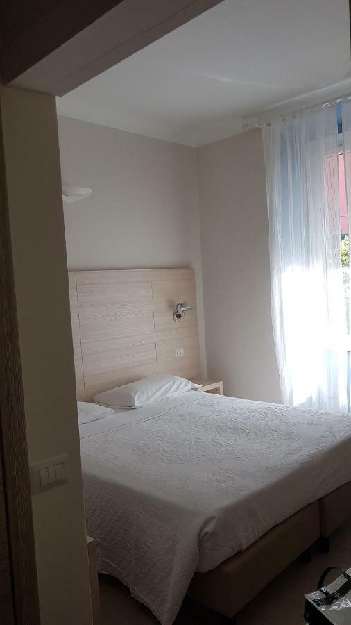 Cecio 5 Terre Rooms Corniglia Exterior photo