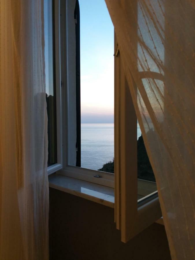 Cecio 5 Terre Rooms Corniglia Exterior photo